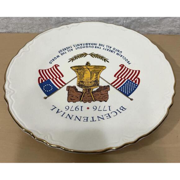 Vintage United States Bicentennial 1776-1976 Liberty Bell Collectible Plate Dish - Picture 2 of 5